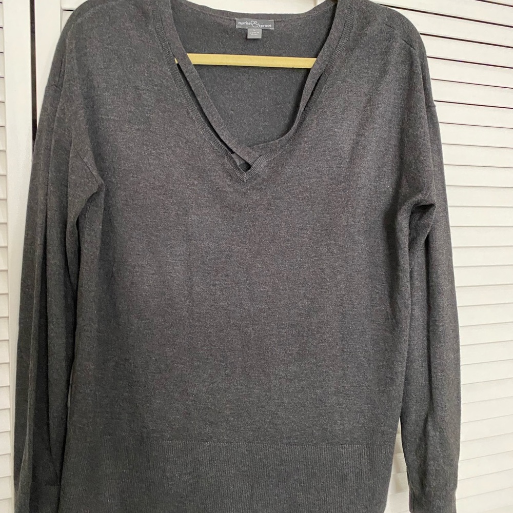 Gray Split Back Opening Pullover - image 1